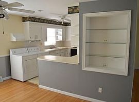 3431 Heatherfield Dr, Shively, Ky 40216 3 Beds 1 Bath 1,269 Sqf in Shively, KY (Photo 4 of 6)