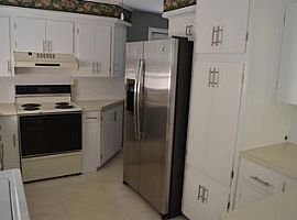 3431 Heatherfield Dr, Shively, Ky 40216 3 Beds 1 Bath 1,269 Sqf in Shively, KY (Photo 6 of 6)