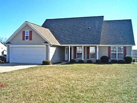 14318 Chenault Dr, Huntersville, Nc 28078 3 Beds 2 Baths 1,600  in Huntersville, NC