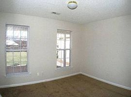 14318 Chenault Dr, Huntersville, Nc 28078 3 Beds 2 Baths 1,600  in Huntersville, NC (Photo 6 of 9)