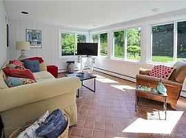 24 Turkey Hill Rd N, Westport, Ct 06880 3 Beds 2 Baths 1,472 Sq in Westport, CT (Photo 4 of 9)