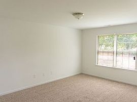 175 Flatview Way, Spartanburg, Sc 29303 3 Beds 2 Baths -- Sqft in Spartanburg, SC (Photo 3 of 10)