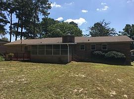 1936 Pennfield Dr, Columbia, Sc 29223 3 Beds 2 Baths 1,423 Sqft in Columbia, SC (Photo 6 of 6)