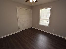 2534 14th St, Lake Charles, La 70601 3 Beds 2 Baths 1,626 Sqft in Lake Charles, LA (Photo 2 of 8)