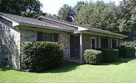 4343 White Acres Rd, Montgomery, Al 36106 in Montgomery, AL (Photo 5 of 8)