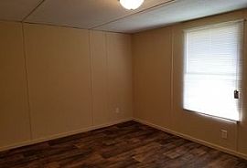  3975 Saluda Rd, Rock Hill, Sc 29730 2 Beds 2 Baths 900 Sqft in Rock Hill, SC (Photo 3 of 4)