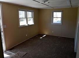  217 Stephens Rd, Clemson, Sc 29631 2 Beds 1 Bath 913 Sqft in Clemson, SC (Photo 3 of 4)