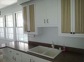  423 Hampton Ave, Pickens, Sc 29671 2 Beds 1 Bath 1,253 Sqft in Pickens, SC (Photo 3 of 4)