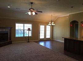  3108 Sw Fernwood Ave, Bentonville, Ar 72712 4 Beds 2 Baths 1,6 in Bentonville, AR (Photo 4 of 6)