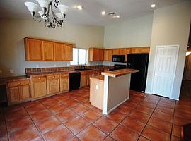 4423 W Ellis St, Laveen, Az 85339 in Laveen, AZ (Photo 6 of 11)