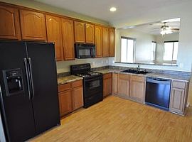 4521 S 23rd Ln, Phoenix, Az 85041 in Phoenix, AZ (Photo 8 of 11)