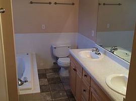 342 Elizabeth Alexandra Cir, Spartanburg, Sc 29307 3 Beds 2 Bat in Spartanburg, SC (Photo 5 of 5)