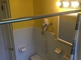 40 Brookside Cir, Greenville, Sc 29609 2 Beds 1 Bath 1,394 Sqft in Greenville, SC (Photo 12 of 12)