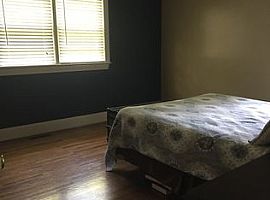 40 Brookside Cir, Greenville, Sc 29609 2 Beds 1 Bath 1,394 Sqft in Greenville, SC (Photo 8 of 12)