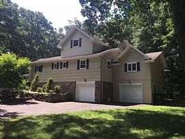 69 Scott Ridge Rd, Ridgefield, Ct 06877 in Ridgefield, CT