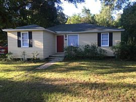 2069 S Mcvay Dr, Mobile, Al 36605 in Mobile, AL