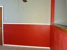  1428 Harris Ln, Wichita Falls, Tx 76306 3 Beds 1 Bath 884 Sqft in Wichita Falls, TX (Photo 2 of 4)