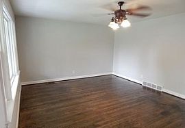  2129 West Ln, Shively, Ky 40216 3 Beds 1 Bath 1,134 Sqft in Shively, KY (Photo 2 of 4)