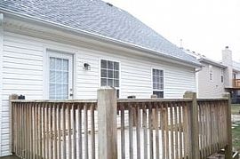  2902 Hewitt Place Ct, Jeffersontown, Ky 40299 3 Beds 2 Baths 1 in Jeffersontown, KY (Photo 2 of 4)