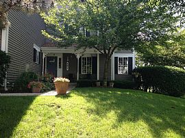 Beautiful Newly Remodeled Townhome in South Elgin, IL