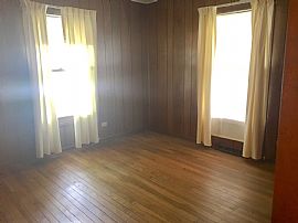  2 Heather Lane -4/5 Br, 4 Ba in Oakbrook/hchs School Dist. in Oak Brook, IL (Photo 12 of 12)