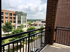  2 Bedroom, 2-1/2 Bath Corner Unit in Beautiful Burr Ridge Vill in Burr Ridge, IL (Photo 10 of 12)