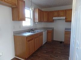 805 Black Creek Ct, Fayet Rent 500 Deposit 500 Total 1000 in Fayetteville, NC (Photo 6 of 7)