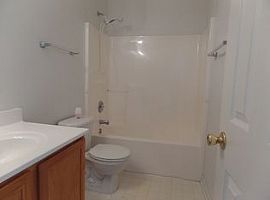 805 Black Creek Ct, Fayet Rent 500 Deposit 500 Total 1000 in Fayetteville, NC (Photo 7 of 7)