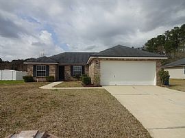 Single Family Home For Rent in Dinsmore, FL