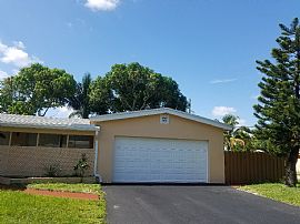 75xx Plantation Blvd, Miramar 5 Bed - 1 Fl Room - 3 Baths  in Miramar, FL (Photo 2 of 7)