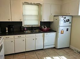  2541 Putnam St, Columbia, Sc 29204 3 Beds 1 Bath 1,100 Sqft in Columbia, SC (Photo 4 of 4)