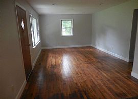 553 W Limestone Rd, Hazel Green, Al 35750 in Hazel Green, AL (Photo 3 of 9)