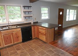 553 W Limestone Rd, Hazel Green, Al 35750 in Hazel Green, AL (Photo 6 of 9)