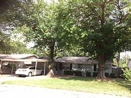  707 Clover Park Dr, Arlington, Tx 76013 3 Beds 2 Baths 1,683 S in Arlington, TX