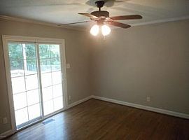  1209 Logan Ct, Jacksonville, Nc 28540 3 Beds 2 Baths 1,272 Sqf in Jacksonville, NC (Photo 4 of 4)