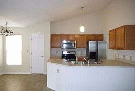 193 Land Or Dr, Ruther Glen, Va 22546 3 Beds 2 Baths 1,797 Sqf in Ruther Glen, VA (Photo 2 of 4)