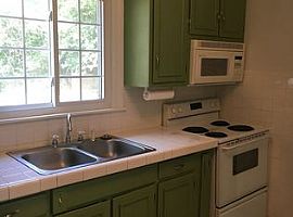  707 Edgewood St, Bowling Green, Ky 42101 3 Beds 2 Baths 2,100  in Bowling Green, KY (Photo 4 of 4)