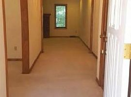  1812 Bluff Pointe Dr, Columbia, Mo 65201 6 Beds 3 Baths 3,679  in Columbia, MO (Photo 5 of 5)