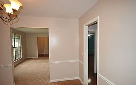  Large 4 Bedroom 2.5 Bathroom Home in Fort Caroline Club with A in Jacksonville, FL (Photo 5 of 5)