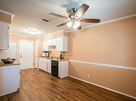 12100 Swallow Dr, Austin, Rent 750 Deposit 750 Total 1500 in Austin, TX (Photo 4 of 7)