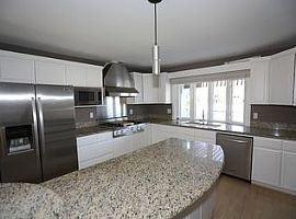  13851 Gimbert Ln, Santa Ana, Ca 92705 3 Beds 2 Baths 1,841 Sqf in Santa Ana, CA (Photo 6 of 8)