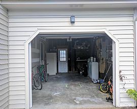 3 Bedroom 1 And1/2 Bath Near Providence Shopping Center in Mount Juliet, TN (Photo 3 of 7)