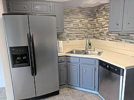 3 Bedroom 1 And1/2 Bath Near Providence Shopping Center in Mount Juliet, TN (Photo 6 of 7)