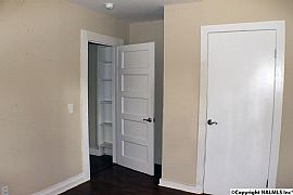 2 Beds 1 Bath 700 Sqft in Huntsville, AL (Photo 4 of 8)