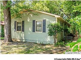 2 Beds 1 Bath 750 Sqft in Huntsville, AL (Photo 3 of 6)