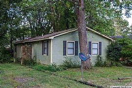 2 Beds 1 Bath 750 Sqft in Huntsville, AL (Photo 6 of 6)