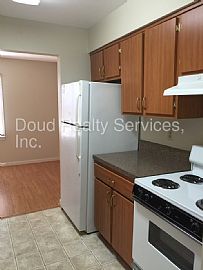 A 3 Bedroom Home in Hampton, VA (Photo 6 of 12)