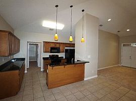 500 Dolphin Ave, Gulf Shores, Al 36542 in Gulf Shores, AL (Photo 4 of 5)