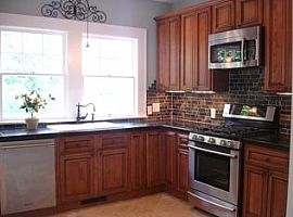  1921 Thomas Ave, Charlotte, Nc 28205 4 Beds 2.5 Baths 2,233 Sq in Charlotte, NC (Photo 4 of 4)