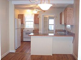  1000 Knollwood St, Winston Salem, Nc 27103 3 Beds 2 Baths 1,60 in Winston Salem, NC (Photo 4 of 4)